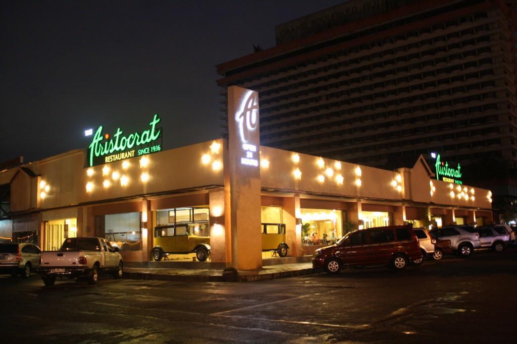 Baywatch Tower Manila Exterior foto